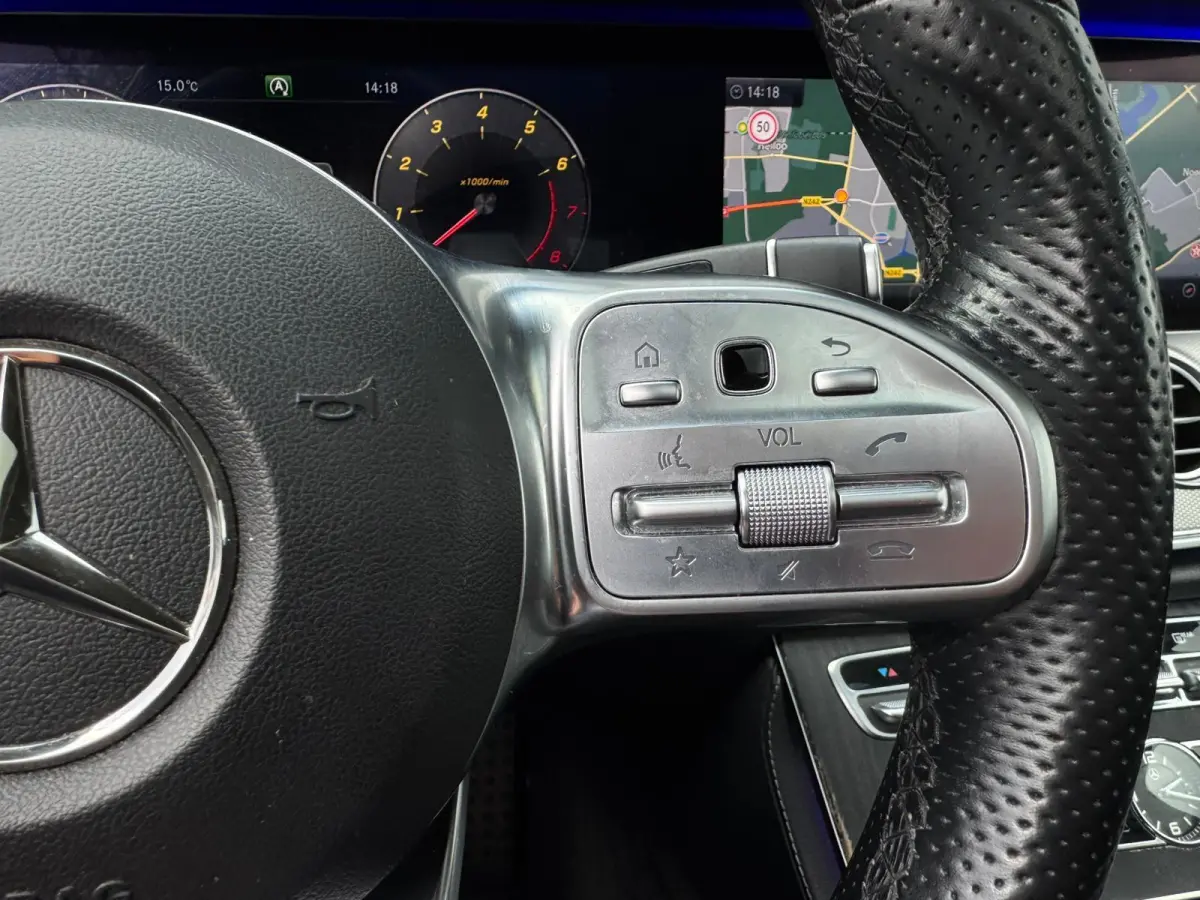 200 Premium Plus |Burmester |Pano |Sfeer |Alcantara