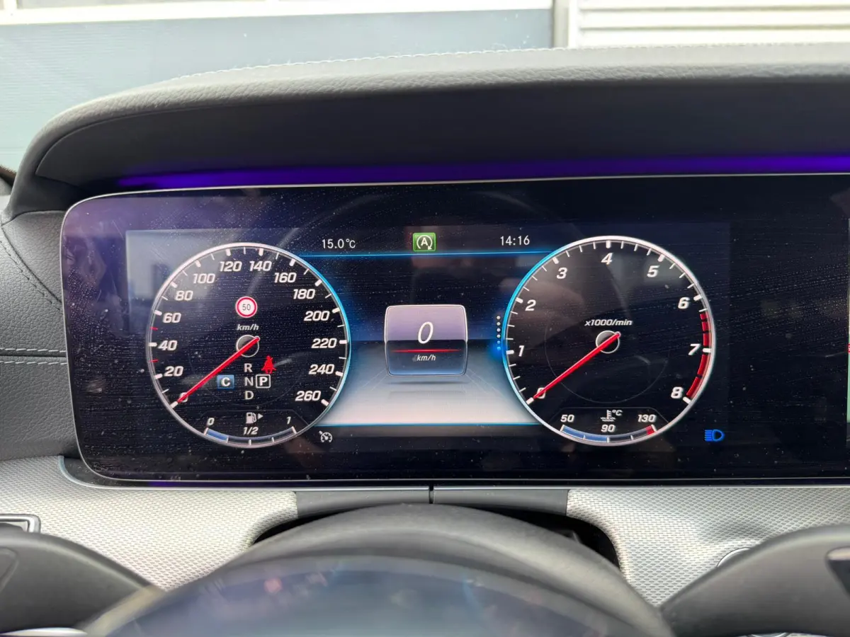 200 Premium Plus |Burmester |Pano |Sfeer |Alcantara