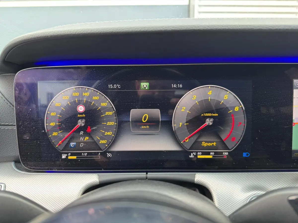 200 Premium Plus |Burmester |Pano |Sfeer |Alcantara