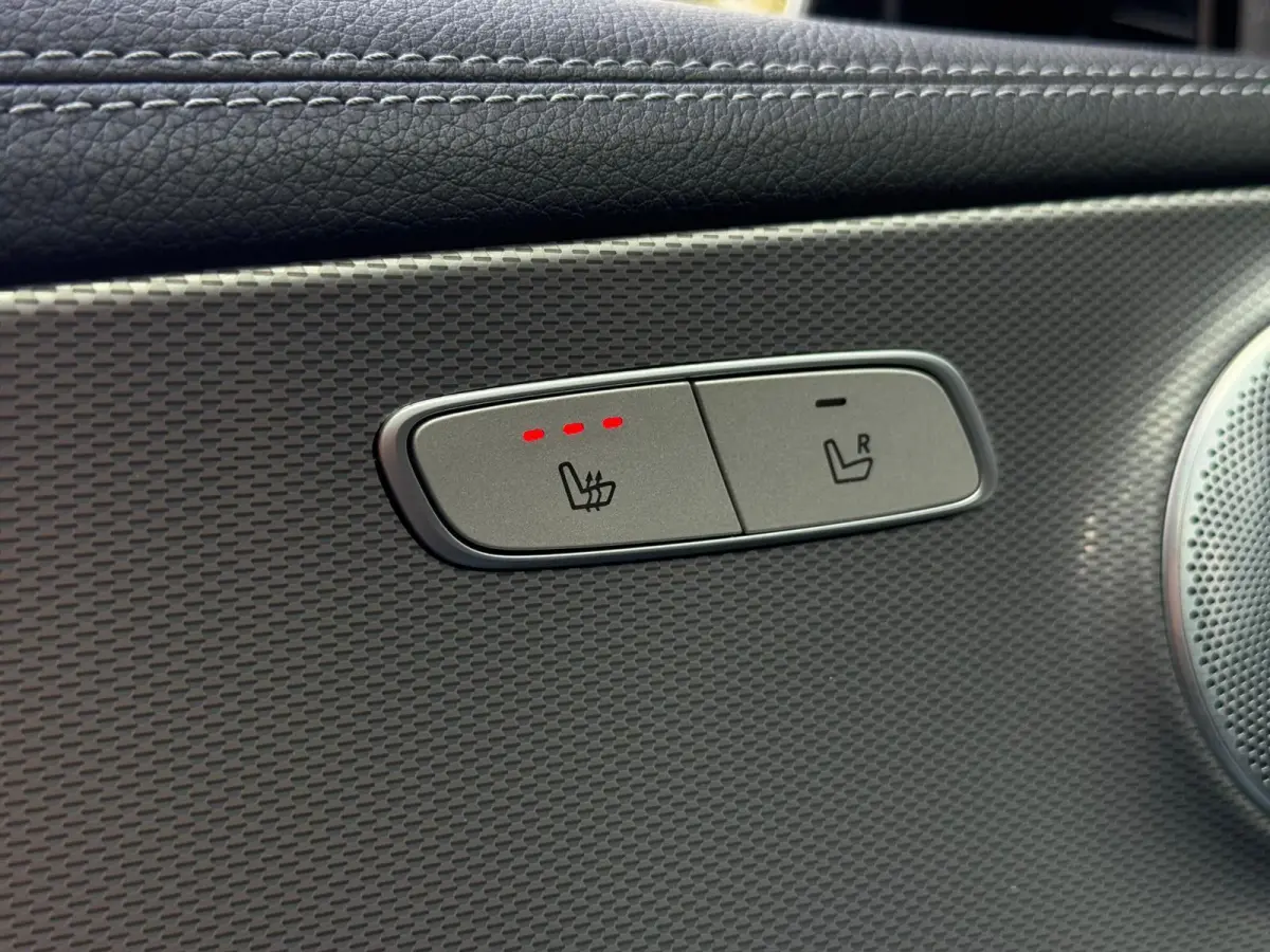 200 Premium Plus |Burmester |Pano |Sfeer |Alcantara
