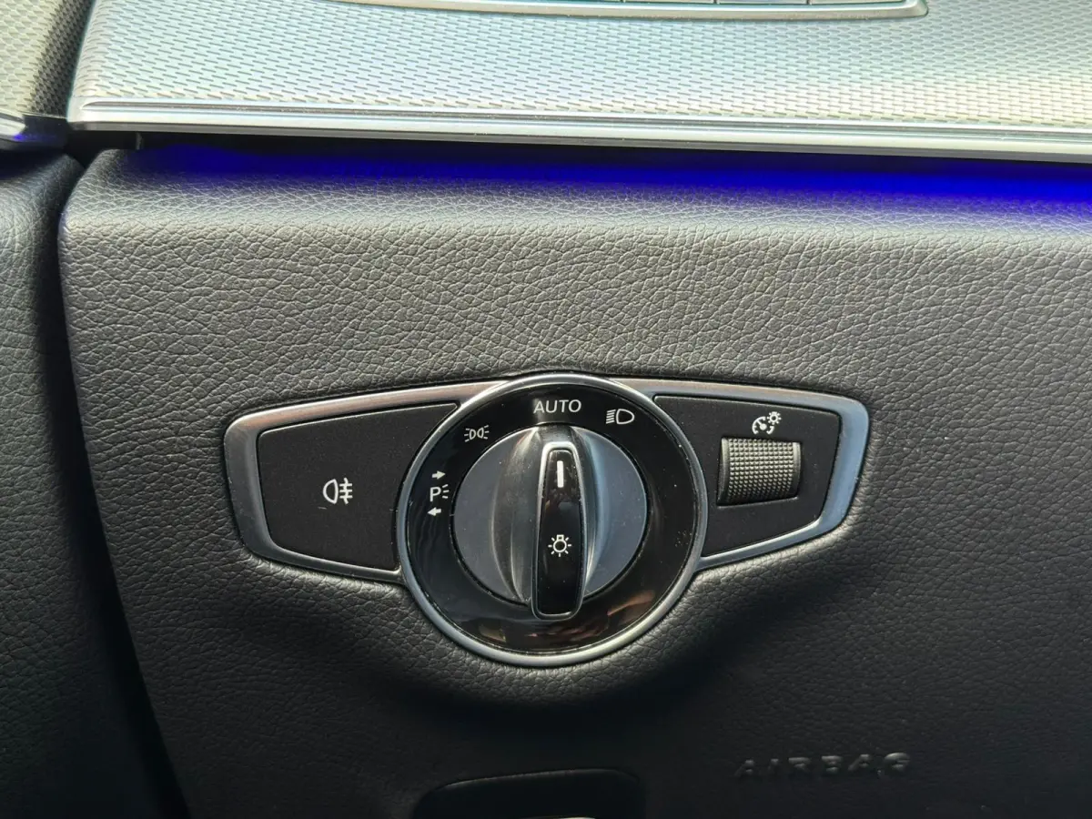 200 Premium Plus |Burmester |Pano |Sfeer |Alcantara