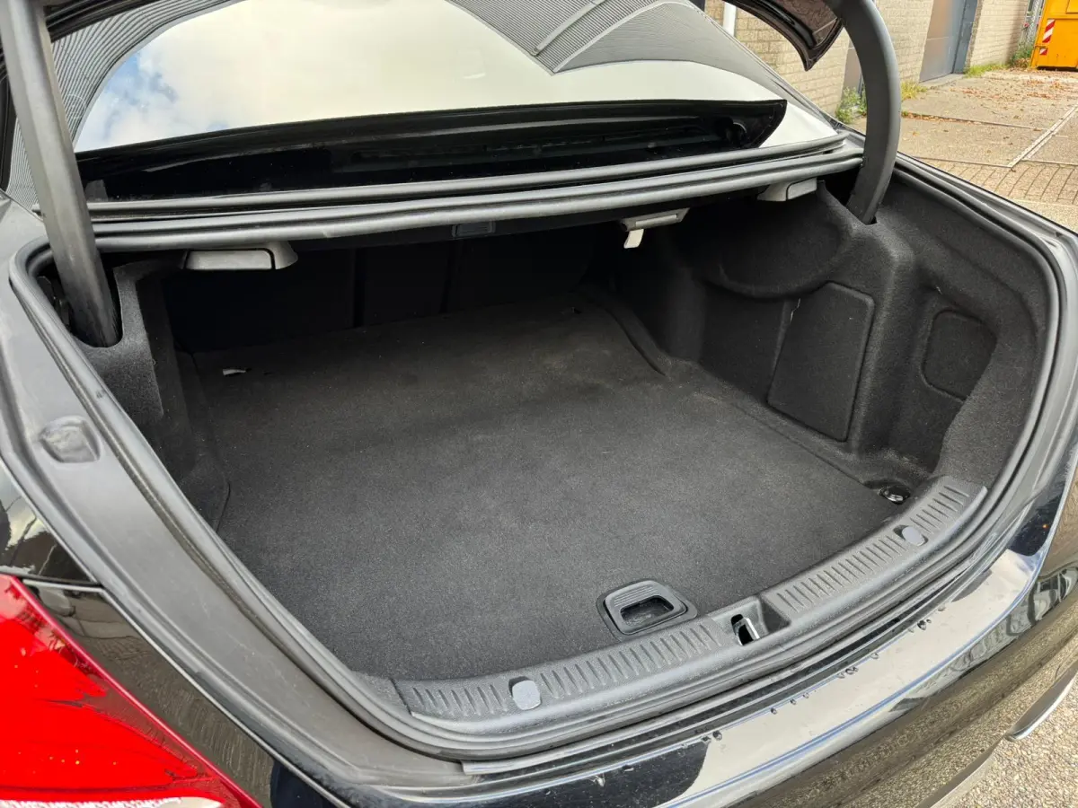 200 Premium Plus |Burmester |Pano |Sfeer |Alcantara