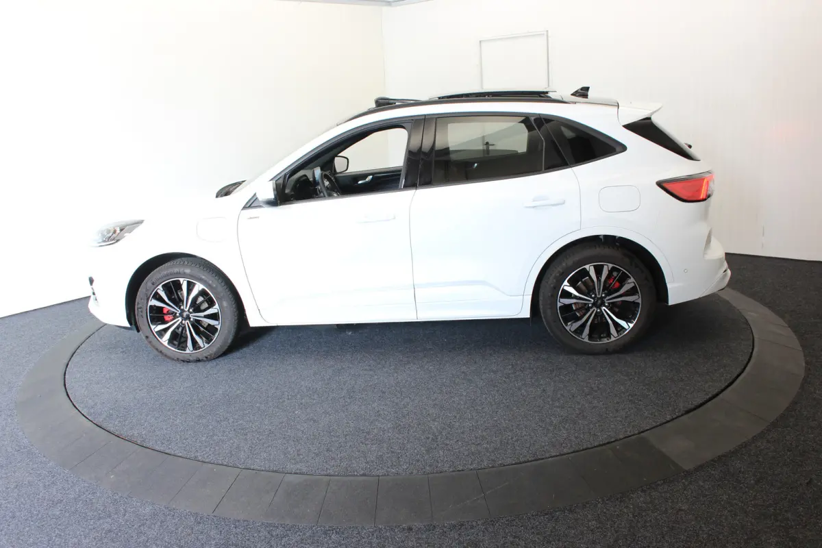 2.5 PHEV ST-Line X Head-Up Panoramadak B&O Sound Camera Leder 19" El aKlep