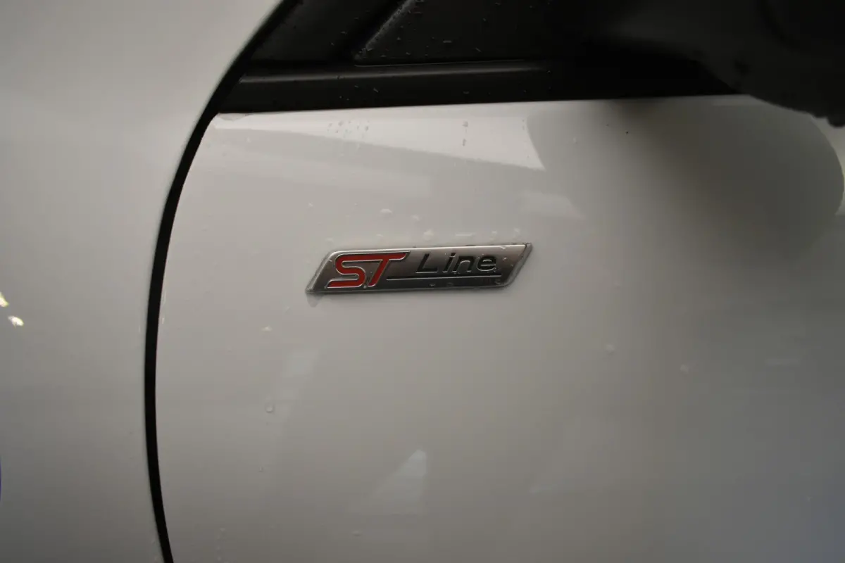 2.5 PHEV ST-Line X Head-Up Panoramadak B&O Sound Camera Leder 19" El aKlep