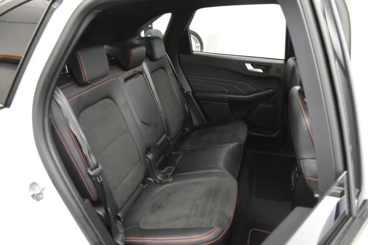2.5 PHEV ST-Line X Head-Up Panoramadak B&O Sound Camera Leder 19" El aKlep