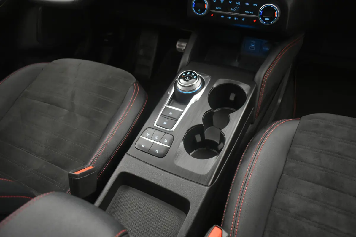 2.5 PHEV ST-Line X Head-Up Panoramadak B&O Sound Camera Leder 19" El aKlep