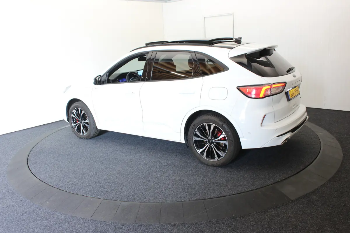 2.5 PHEV ST-Line X Head-Up Panoramadak B&O Sound Camera Leder 19" El aKlep
