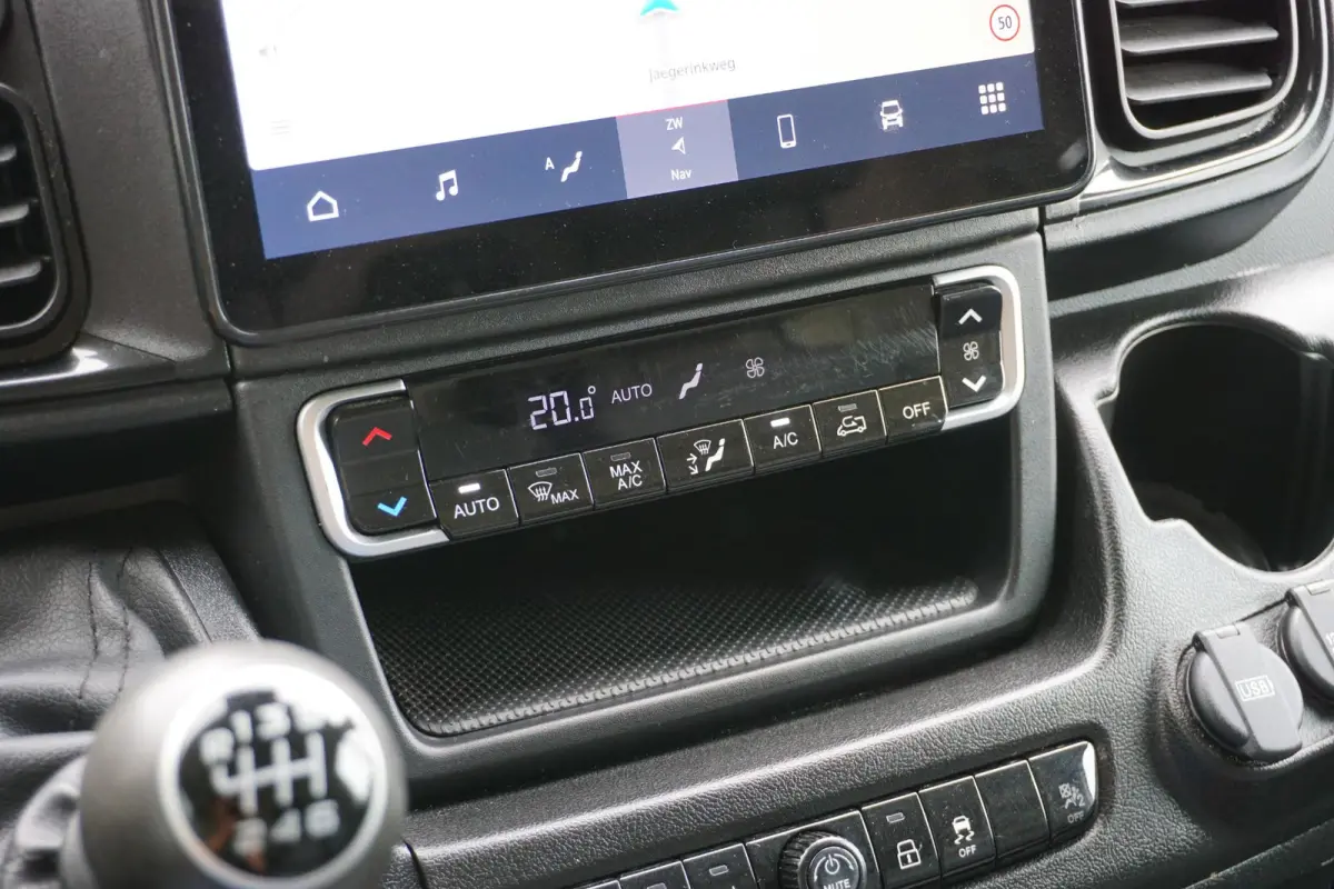2.2 MultiJet 140 L3H2 3.5t Heavy in Topstaat |Betimmering |Groot scherm |Camera |Cruise |Climate |Navi |Carplay |Parkeersensoren |140 pk |EURO6 |3500 KG
