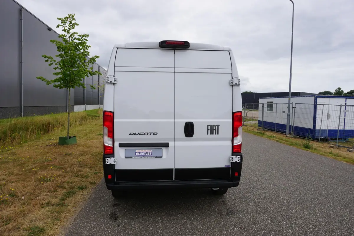 2.2 MultiJet 140 L3H2 3.5t Heavy in Topstaat |Betimmering |Groot scherm |Camera |Cruise |Climate |Navi |Carplay |Parkeersensoren |140 pk |EURO6 |3500 KG