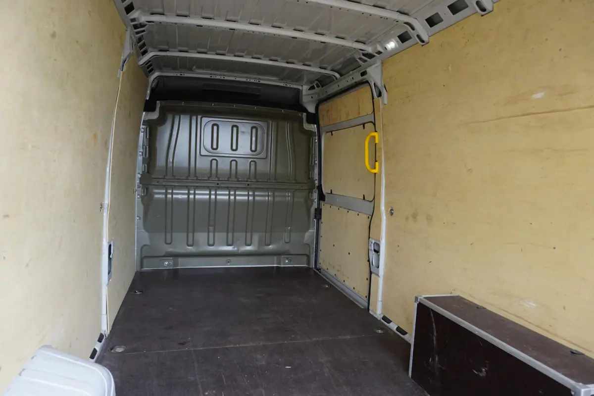 2.2 MultiJet 140 L3H2 3.5t Heavy in Topstaat |Betimmering |Groot scherm |Camera |Cruise |Climate |Navi |Carplay |Parkeersensoren |140 pk |EURO6 |3500 KG