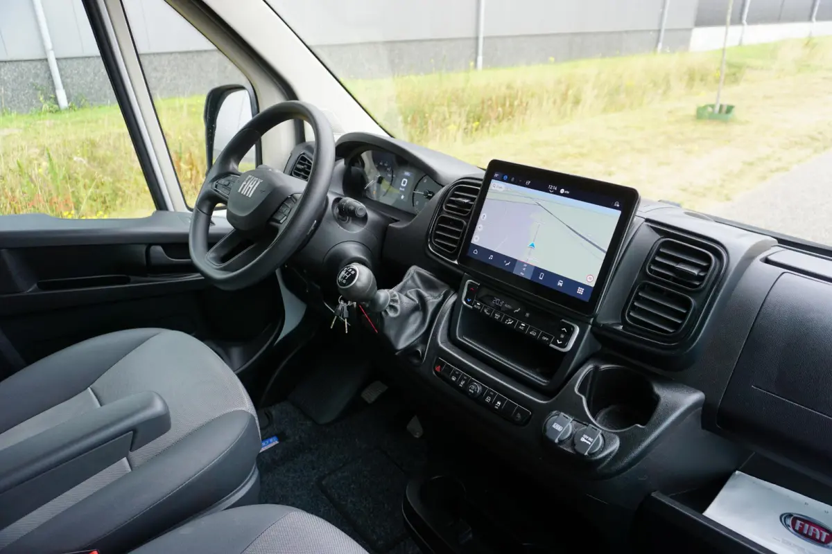 2.2 MultiJet 140 L3H2 3.5t Heavy in Topstaat |Betimmering |Groot scherm |Camera |Cruise |Climate |Navi |Carplay |Parkeersensoren |140 pk |EURO6 |3500 KG