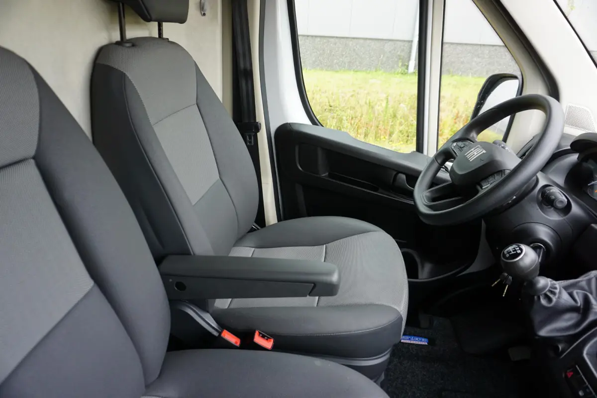 2.2 MultiJet 140 L3H2 3.5t Heavy in Topstaat |Betimmering |Groot scherm |Camera |Cruise |Climate |Navi |Carplay |Parkeersensoren |140 pk |EURO6 |3500 KG
