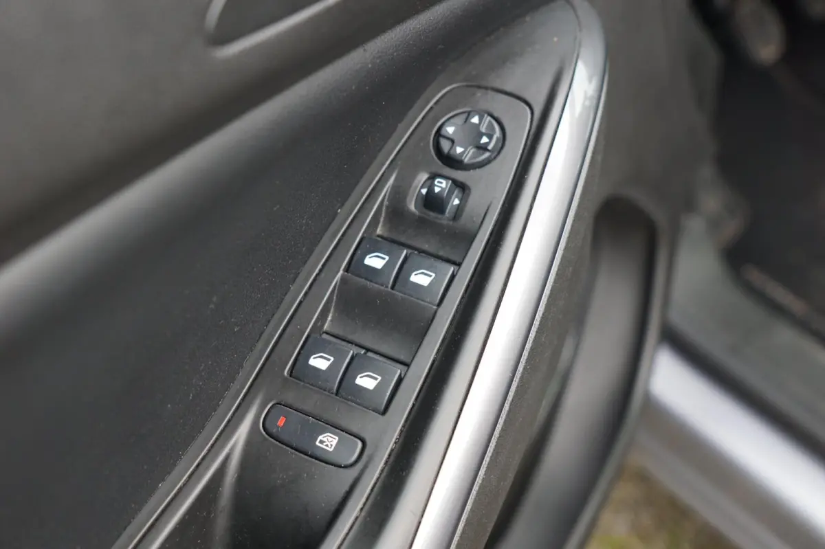1.2 Turbo Business Edition - Quartz Grey - Carplay/Cruise/Clima