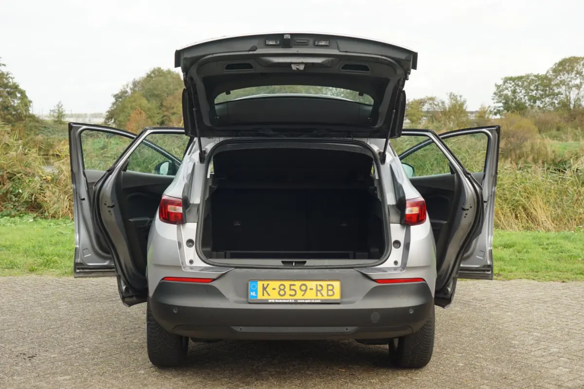 1.2 Turbo Business Edition - Quartz Grey - Carplay/Cruise/Clima