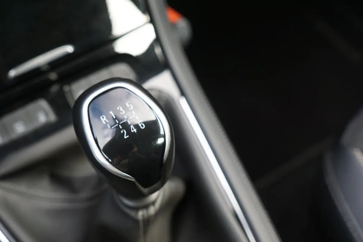 1.2 Turbo Business Edition - Quartz Grey - Carplay/Cruise/Clima