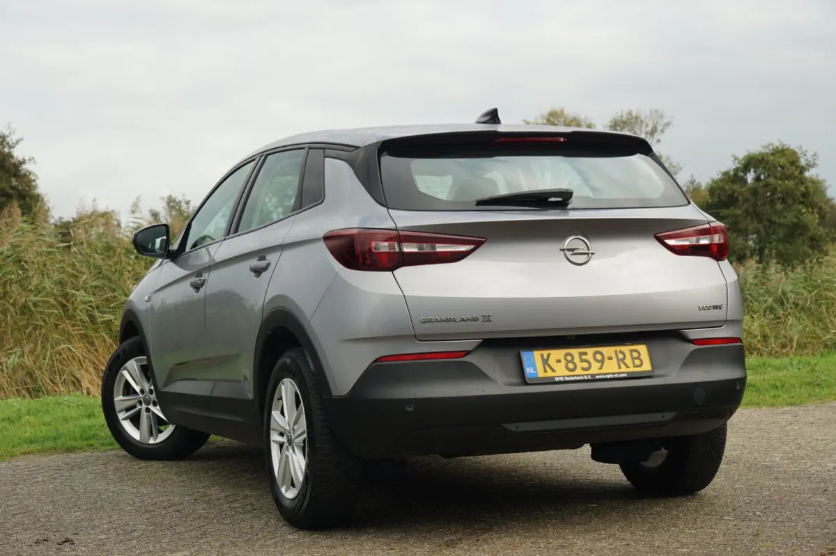 1.2 Turbo Business Edition - Quartz Grey - Carplay/Cruise/Clima