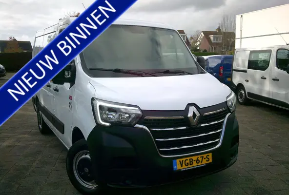 T33 2.3 dCi 150 L1H1 Energy VOORZIEN VAN AIRCO+CRUISE+AUTOMAAT !!!