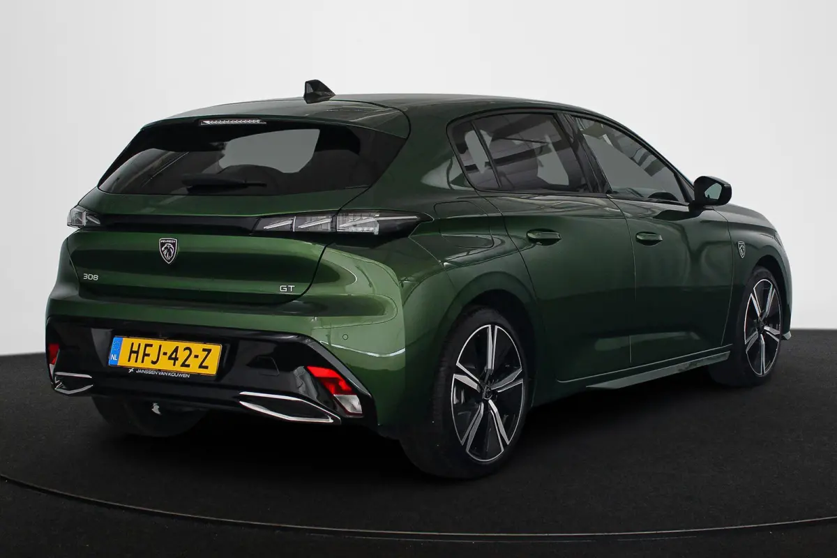 1.2 PureTech GT Automaat Navigatie LED Koplampen Verde Oliva