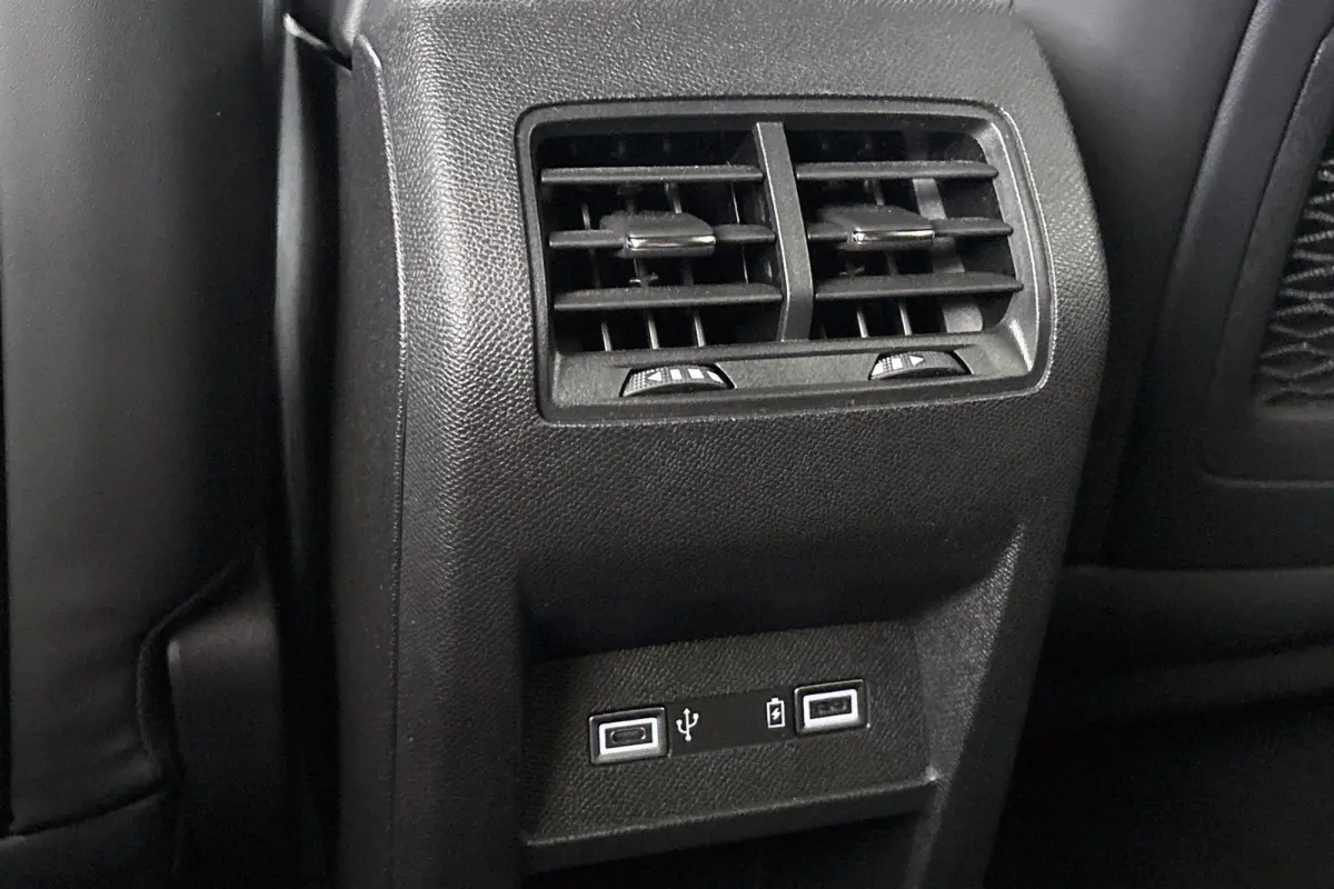 1.2 PureTech GT Automaat Navigatie LED Koplampen Verde Oliva