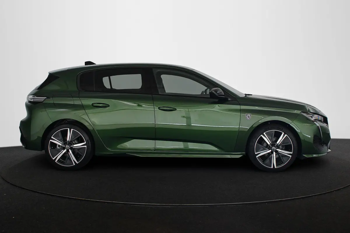 1.2 PureTech GT Automaat Navigatie LED Koplampen Verde Oliva