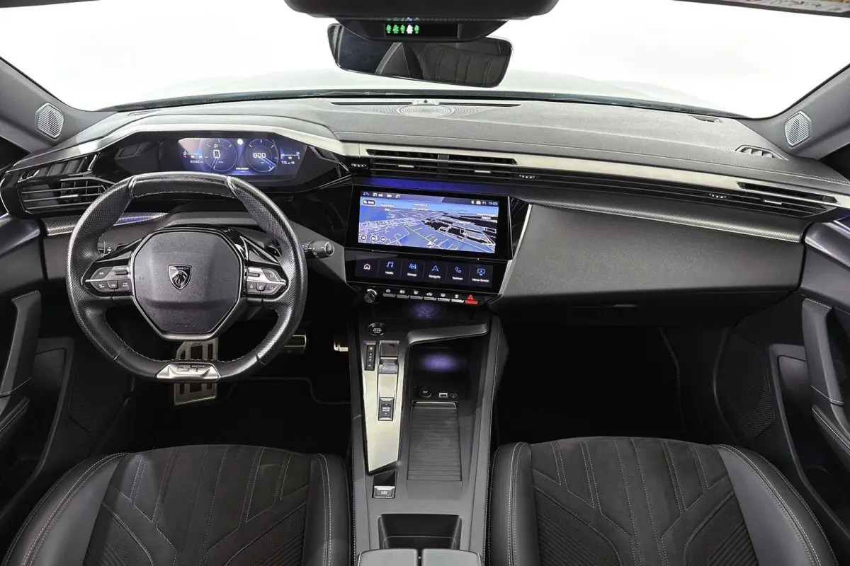 1.2 PureTech GT Automaat Navigatie LED Koplampen Verde Oliva
