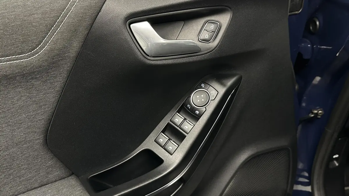 1.0 EcoBoost Titanium CAMERA NAVI LM CRUISE DAB LED.