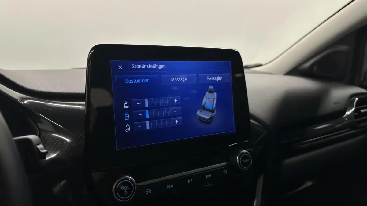 1.0 EcoBoost Titanium CAMERA NAVI LM CRUISE DAB LED.
