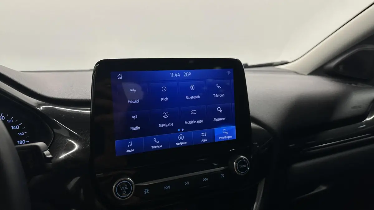 1.0 EcoBoost Titanium CAMERA NAVI LM CRUISE DAB LED.