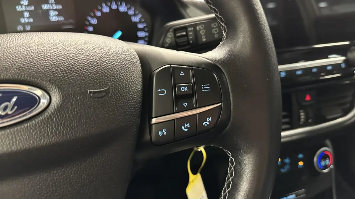 1.0 EcoBoost Titanium CAMERA NAVI LM CRUISE DAB LED.