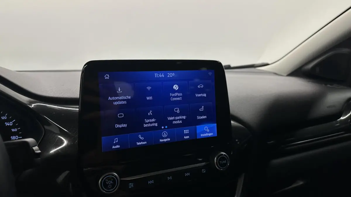 1.0 EcoBoost Titanium CAMERA NAVI LM CRUISE DAB LED.