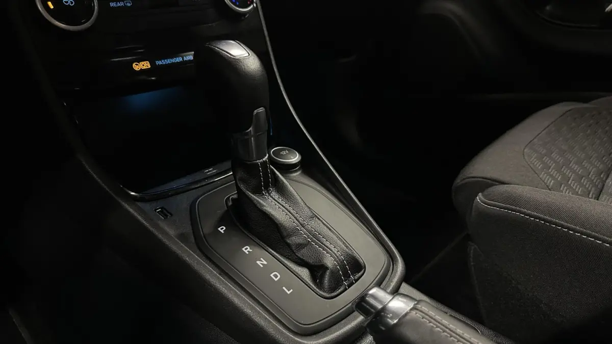 1.0 EcoBoost Titanium CAMERA NAVI LM CRUISE DAB LED.
