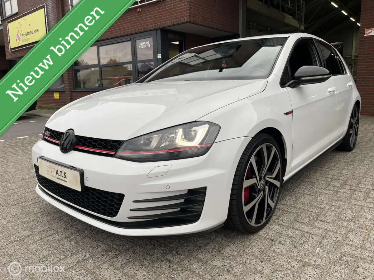 2.0 TSI GTI Performance NAVI*CARPLAY*CRUISE*