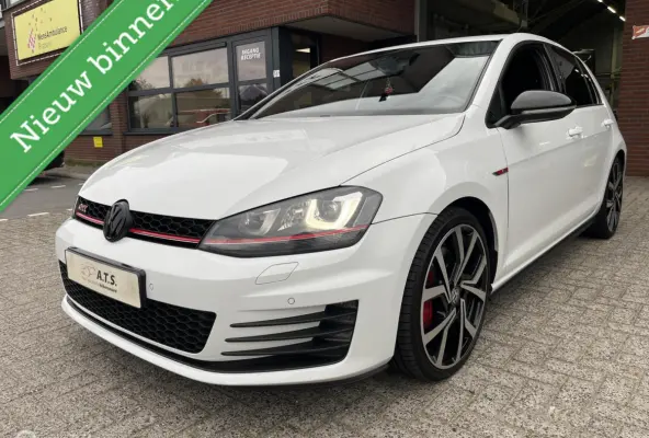 2.0 TSI GTI Performance NAVI*CARPLAY*CRUISE*