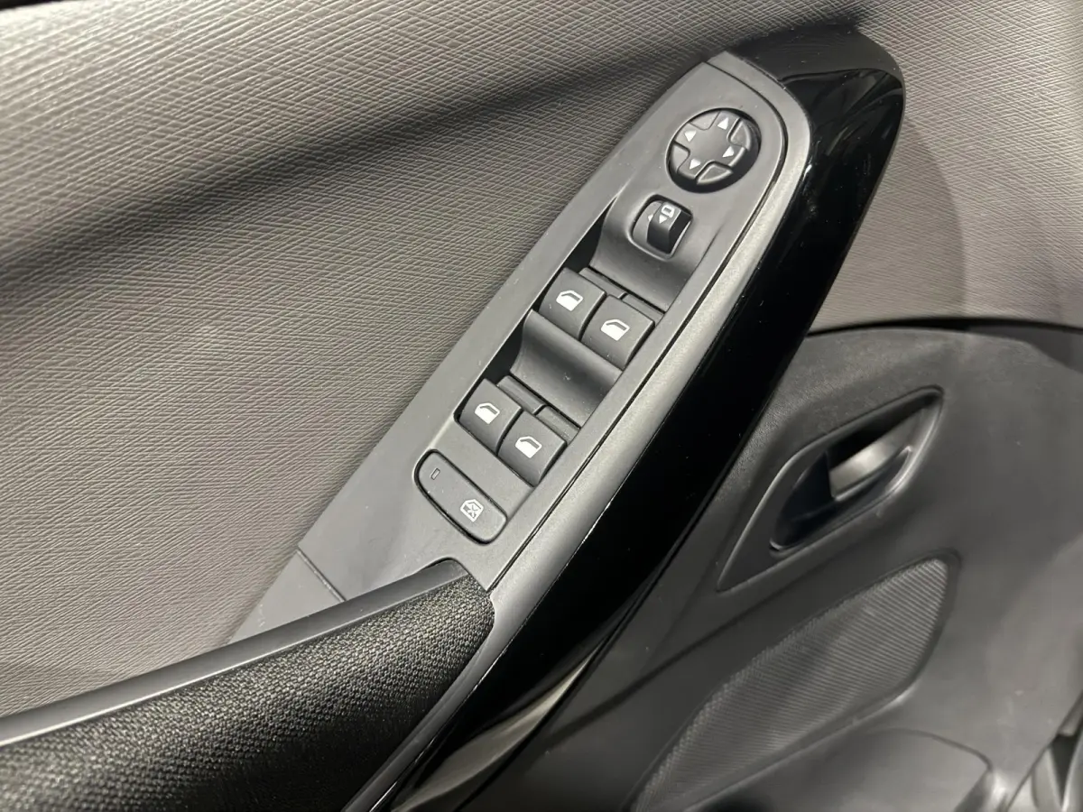 1.2 PureTech | Automaat | Camera | Carplay | Dodehoek