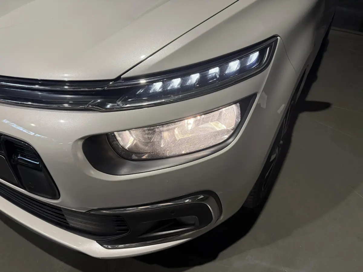 1.2 PureTech | Automaat | Camera | Carplay | Dodehoek