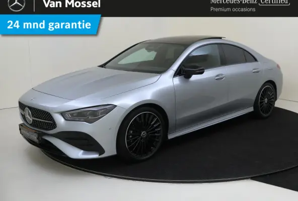 180 Star Edition AMG Line Panoramadak / Keyless / 19'' Multispaak / Parkeercamera / Nightpakket / Sfeerverlichting / Stoelverwarming
