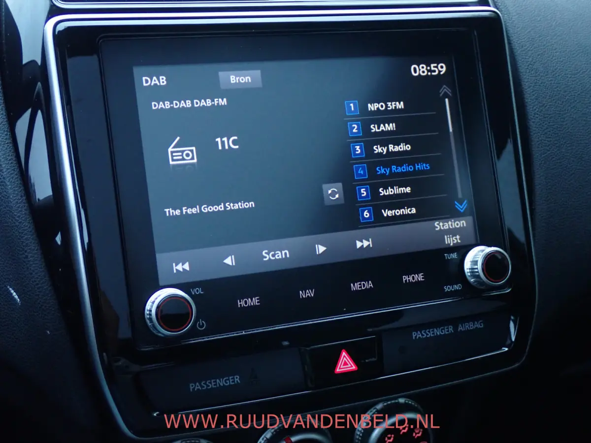 2.0 Instyle PANODAK/SPORTLEER/CAMERA/NAVI/CARPLAY