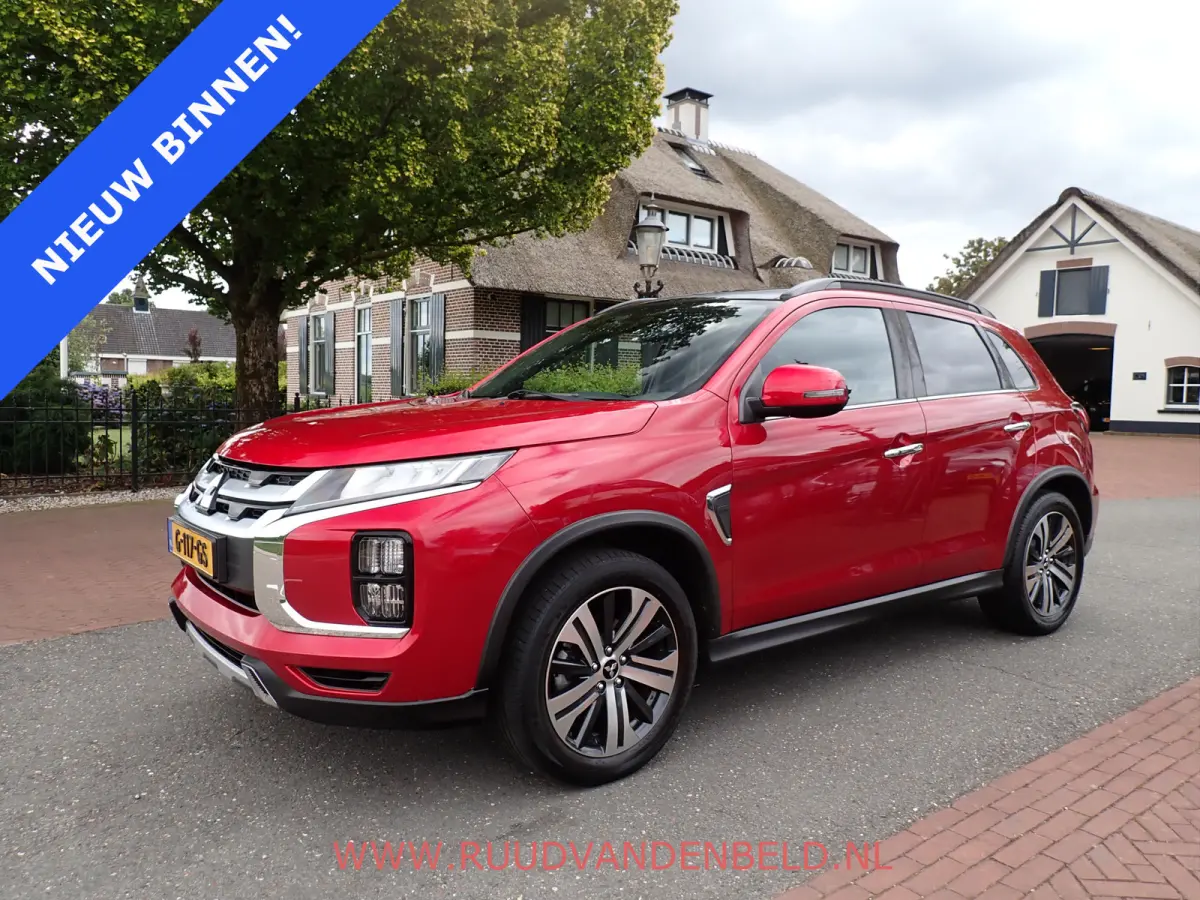 2.0 Instyle PANODAK/SPORTLEER/CAMERA/NAVI/CARPLAY