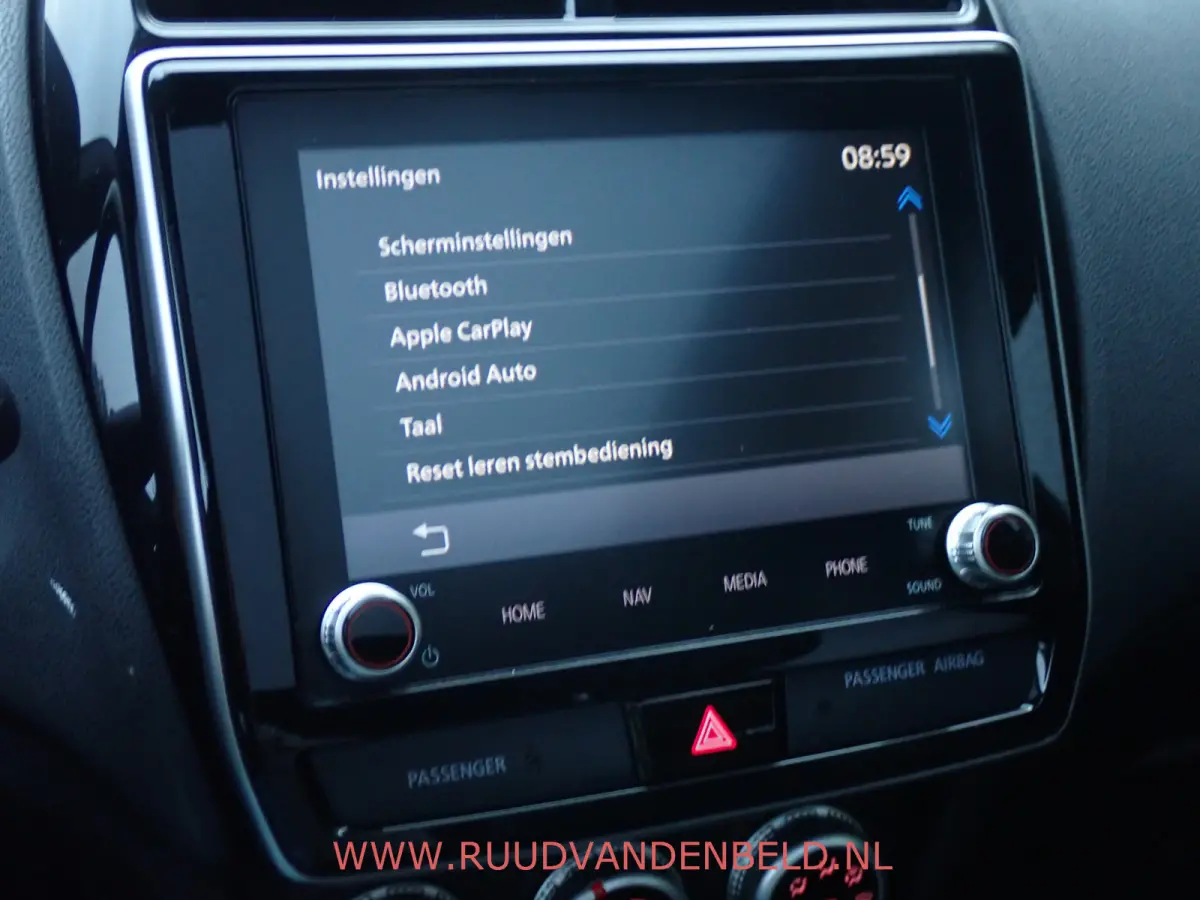 2.0 Instyle PANODAK/SPORTLEER/CAMERA/NAVI/CARPLAY