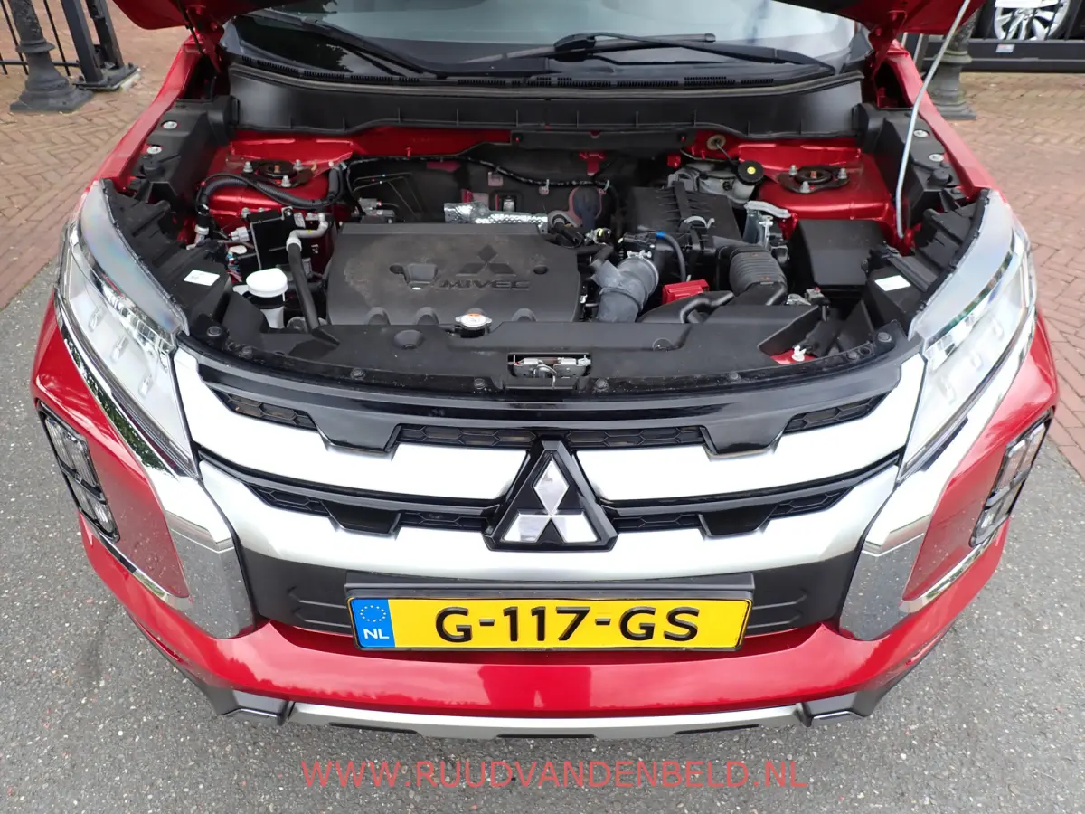 2.0 Instyle PANODAK/SPORTLEER/CAMERA/NAVI/CARPLAY