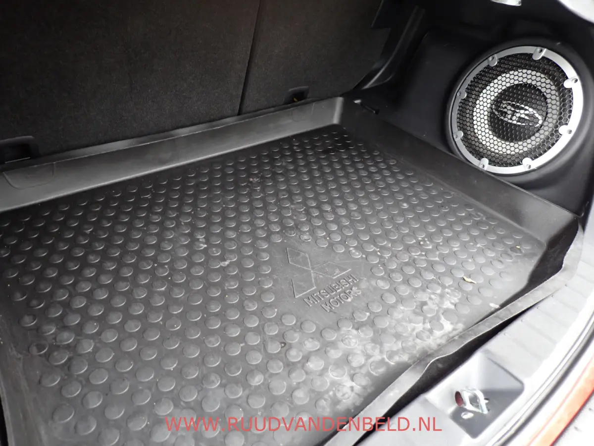 2.0 Instyle PANODAK/SPORTLEER/CAMERA/NAVI/CARPLAY
