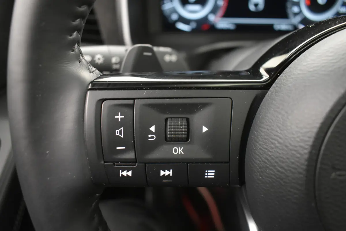 1.3 MHEV Xtronic Tekna Plus 360° Cam Panodak Head-Up Vol Leder