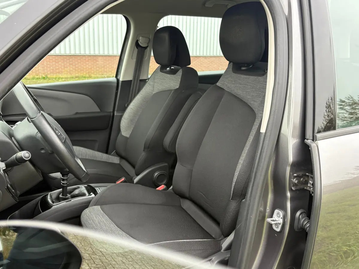 1.2 PureTech 7pers Business - Gris Platinium - Cruise/Carplay/Clima
