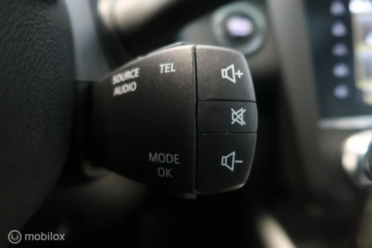 1.3 TCe Intens Pano Carplay Navi 160PK