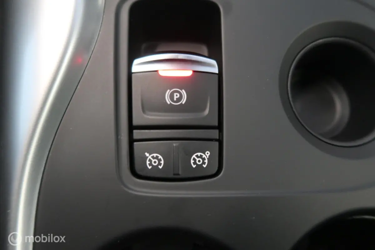 1.3 TCe Intens Pano Carplay Navi 160PK