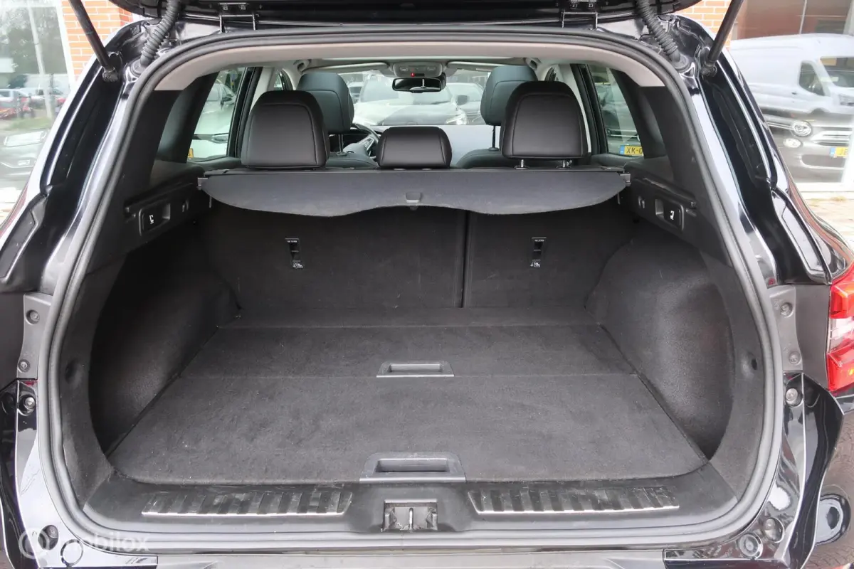 1.3 TCe Intens Pano Carplay Navi 160PK