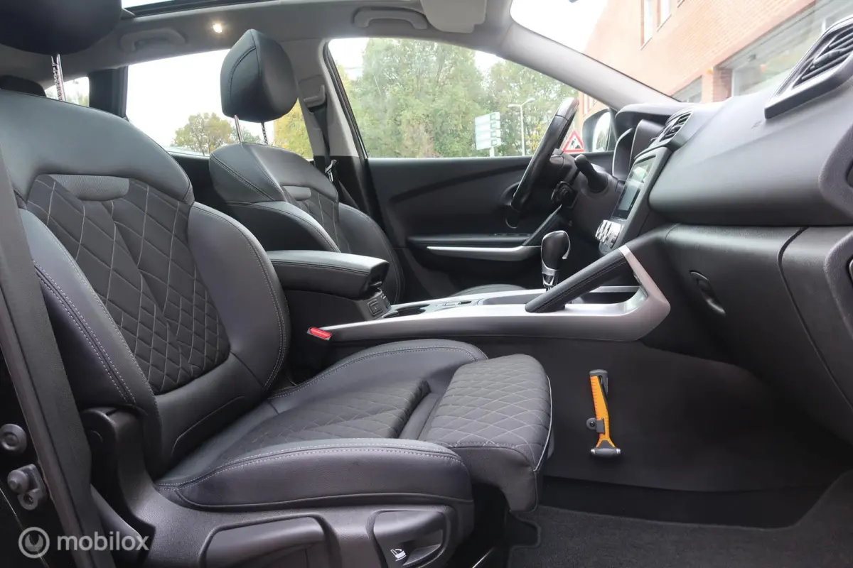 1.3 TCe Intens Pano Carplay Navi 160PK