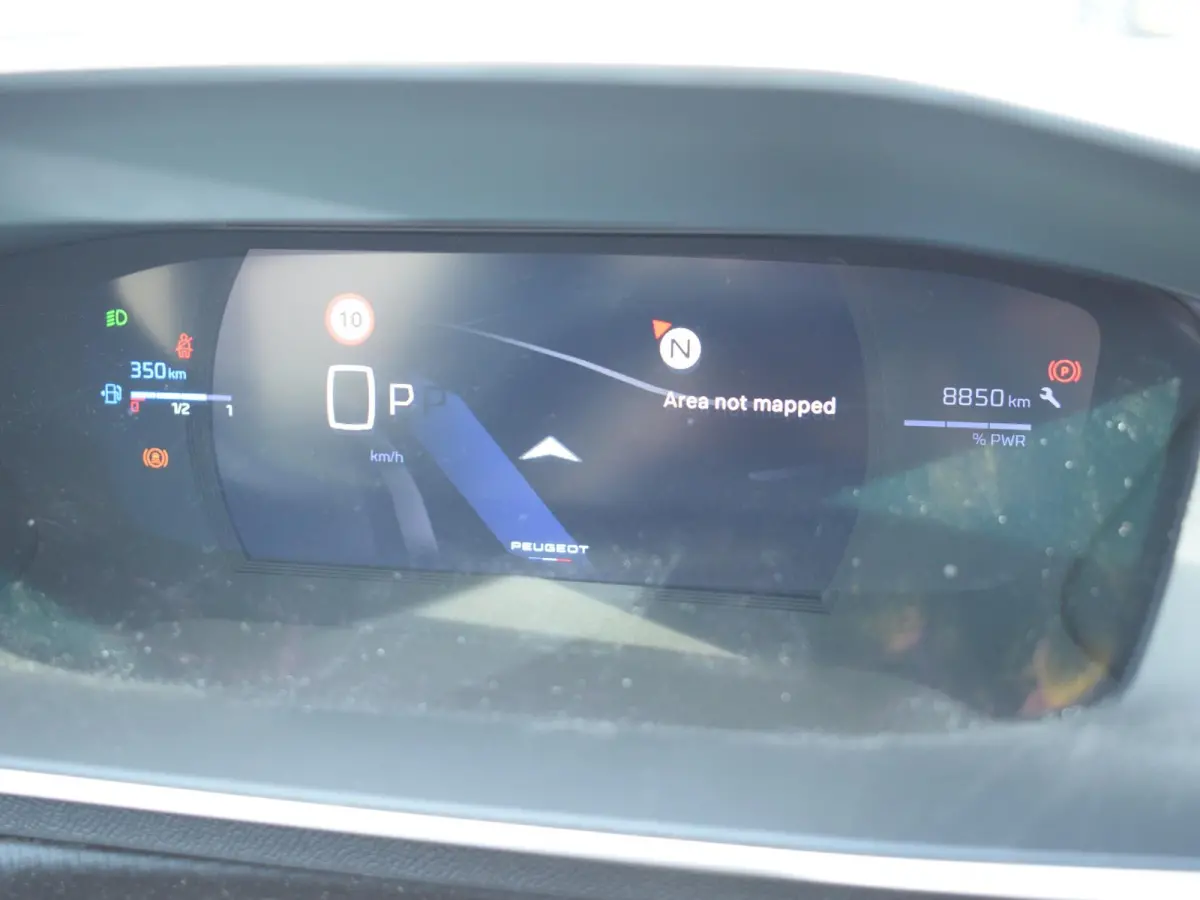 1.2 Hybrid 136 GT | ACHTERUITRIJCAMERA MET SENSOREN | NAVI & CARPAY | E.C.C. | 8.846 KM