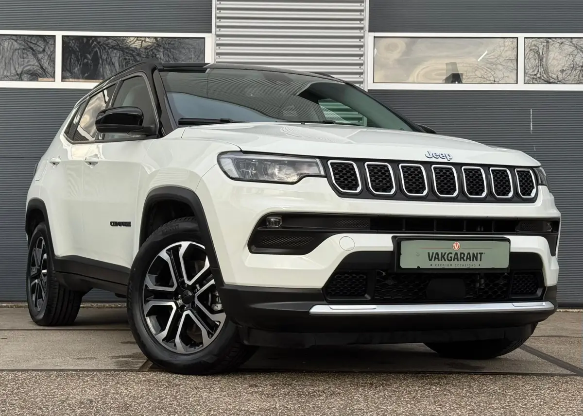4xe 240 Plug-in Hybrid New Upland |Keyless |Camera |Stoel/Stuurverw. |ACC
