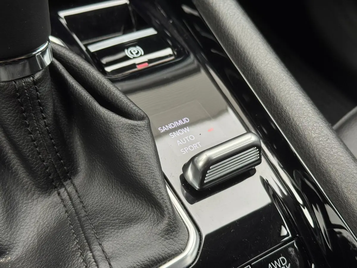 4xe 240 Plug-in Hybrid New Upland |Keyless |Camera |Stoel/Stuurverw. |ACC